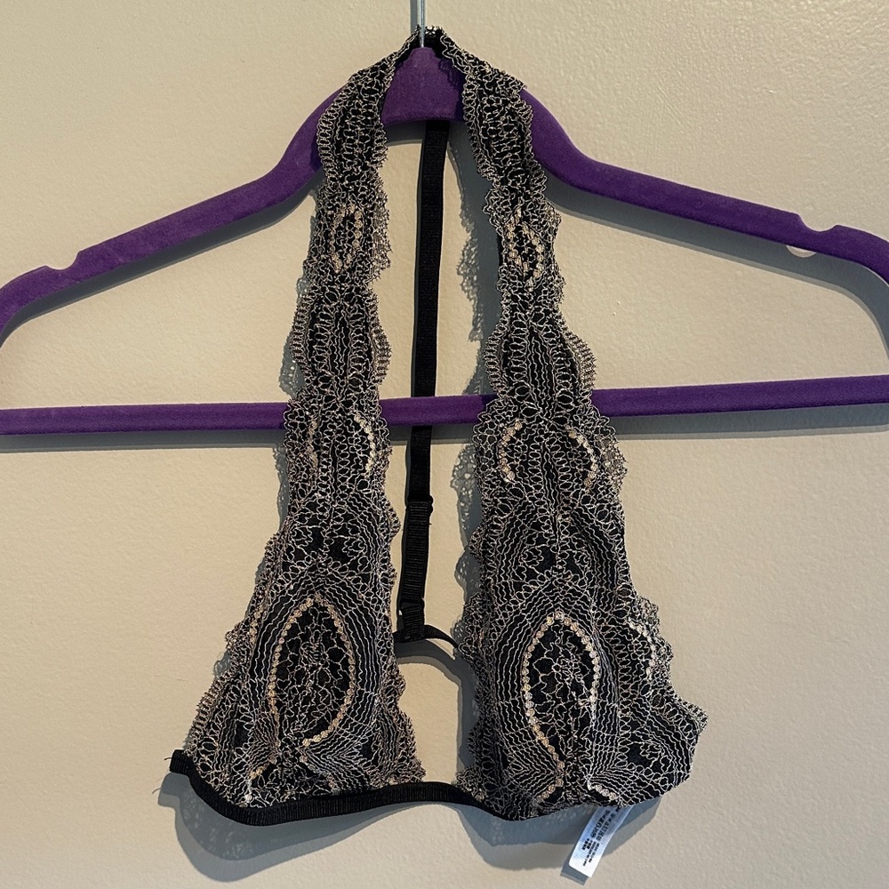 🌸Free People Black and Beige Lace Bralette